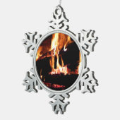 暖炉の中の丸太 スノーフレークピューターオーナメント (右)