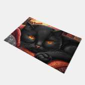 暖炉の前に寝そべっている黒猫 ドアマット (アングル)