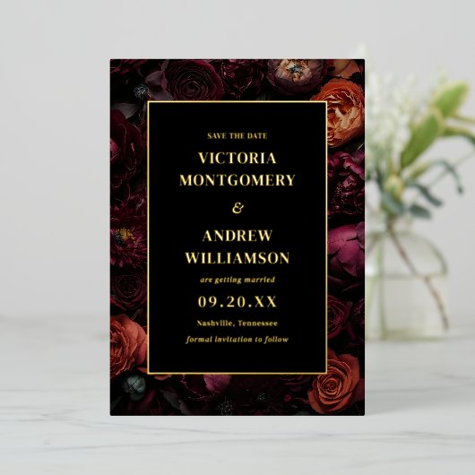 暗いエレガントムーディフローラ結婚式の日付を保存 箔招待状 (立ち正面)