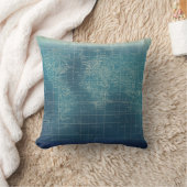 暗いティール(緑がかった色)のグランジな世界地図 クッション (ブランケット)