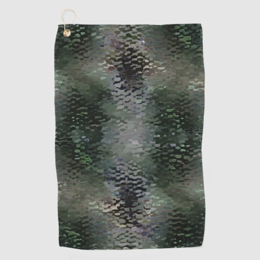 暗いファンドに浮かぶ派手なうろこ板 ゴルフタオル (正面)