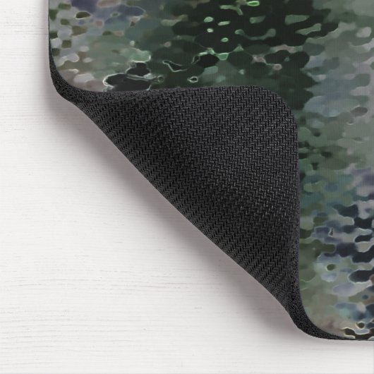 暗いファンドに浮かぶ派手なうろこ板 マウスパッド (コーナー)