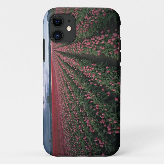暗い下での輝くピンクと赤のチューリップ Case-Mate iPhoneケース (裏面)