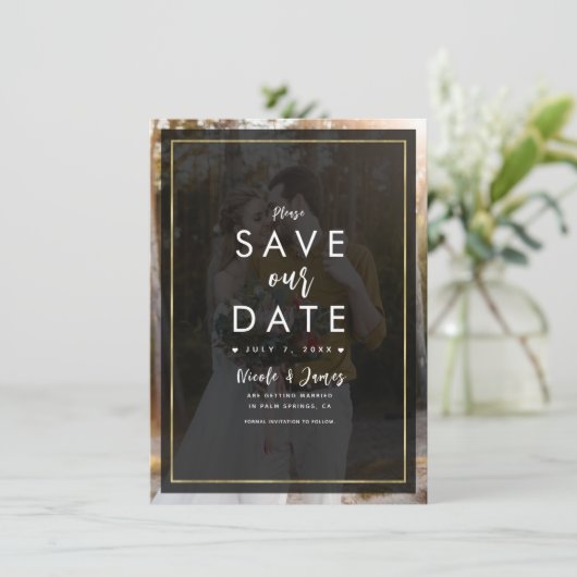暗い写真金ゴールドの濃淡オーバーレイモダン日付の保存 招待状 (スタンド正面)