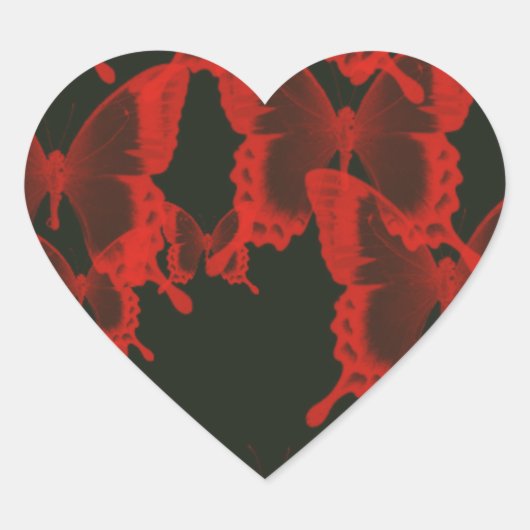 暗い夜の背景にある赤い蝶 ハートシール (正面)