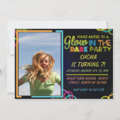 暗い子供の誕生日の招待状の白熱 招待状 (正面)