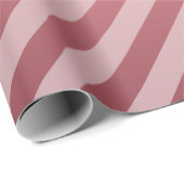 暗い挨りだらけの藤色および対角線は縞で飾ります ラッピングペーパー (ロールコーナー)
