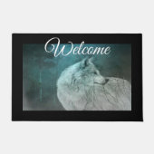 暗い森の中で美しい灰色の狼へようこそ ドアマット (正面)