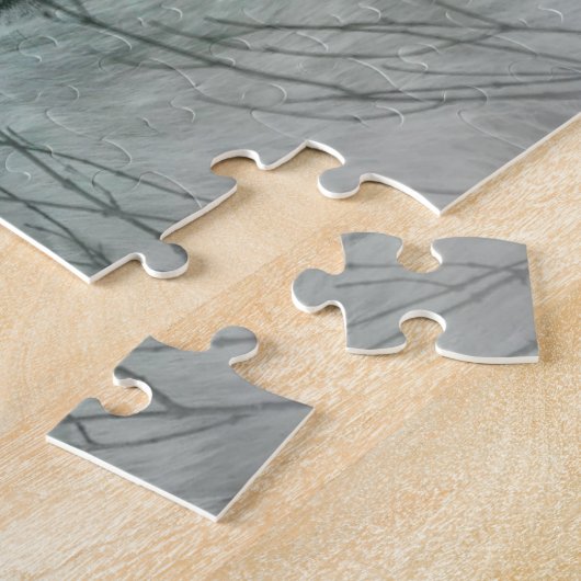 暗い森の中の美しい灰色の狼 ジグソーパズル (側面)