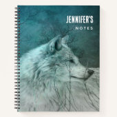 暗い森の中の美しい灰色の狼 ノートブック (正面)