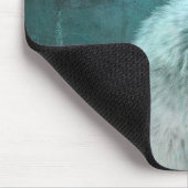 暗い森の中の美しい灰色の狼 マウスパッド (コーナー)