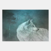 暗い森の中の美しい灰色の狼 ラッピングペーパーシート (正面3)