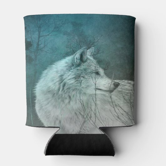 暗い森の中の美しい灰色の狼 缶クーラー (裏面)