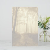 暗い森の中の霧の道 便箋 (スタンド正面)