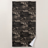 暗い水の月明かりの反射ブラック ビーチタオル (正面)