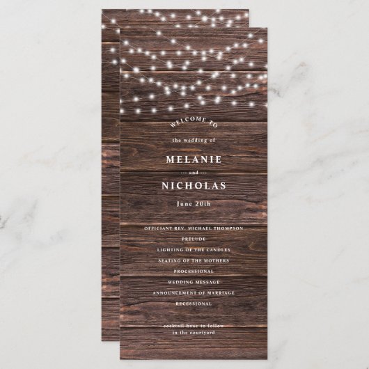 暗い素朴木材とストリングライトの結婚式 プログラム (正面/裏面)