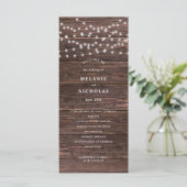 暗い素朴木材とストリングライトの結婚式 プログラム