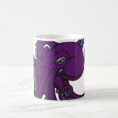 暗い紫色のタコ コーヒーマグカップ (中央)