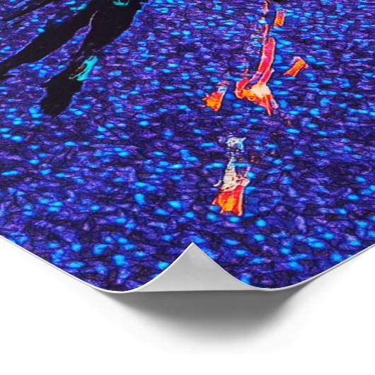 暗い翼のある姿飛んでいるが宇宙の向こうに ポスター (角)