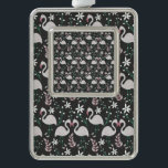 暗い背景にフラミンゴのシームレスなパターン白 シルバープレートフレームオーナメント<br><div class="desc">フラミンゴの鳥が好き?熱帯雨林楽しむの野生生物は?この熱帯フラミンゴのシームレスなパターンはあなたの夏休みにおもしろいを追加する。ビーチに座る時に合う。花の柄は与え常に喜びと幸福の印象を与える。フラミンゴの鳥を愛する友人への贈り物として提示することができる。暗い背景にフラミンゴの表面のパターンが白</div>