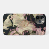 暗い背景に咲く白いユリの花のフラワーアート Case-Mate iPhoneケース (裏面(横))