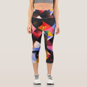 暗い背景に変化したカラフルシェイプ カプリレギンス (正面)