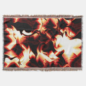 暗い背景に彫られた焚き火 スローブランケット (正面)