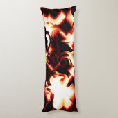 暗い背景に彫られた焚き火 ボディピロー (裏面 (縦))