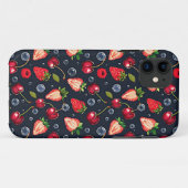 暗い背景のさくらんぼとイチゴ Case-Mate iPhoneケース (裏面(横))