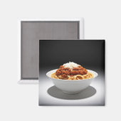 暗い背景のスパゲッティ・ボローニャのボウル マグネット (正面/裏面)