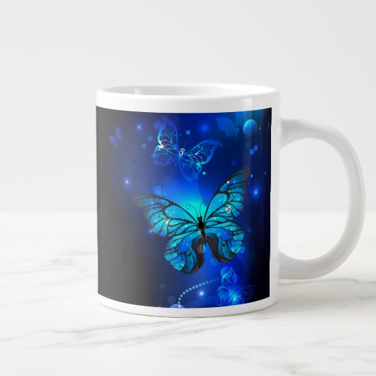 暗い背景のモルフォ・バタフライ ジャンボコーヒーマグカップ (右)