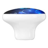 暗い背景のモルフォ・バタフライ セラミックノブ (側面)