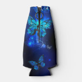 暗い背景のモルフォ・バタフライ ボトルクーラー (裏面)