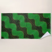 暗い背景の澄ん緑の曲線と点 ビーチタオル (正面)