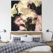 暗い背景の白いユリの花のアート キャンバスプリント (インサイチュ (寝室))