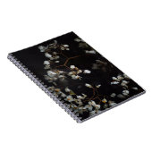 暗い背景の白い憂鬱な花 ノートブック (右側)