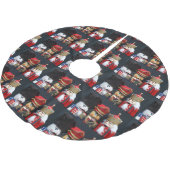 暗い背景の3つのくるみ割り ブラッシュドポリエステルツリースカート (アングル)