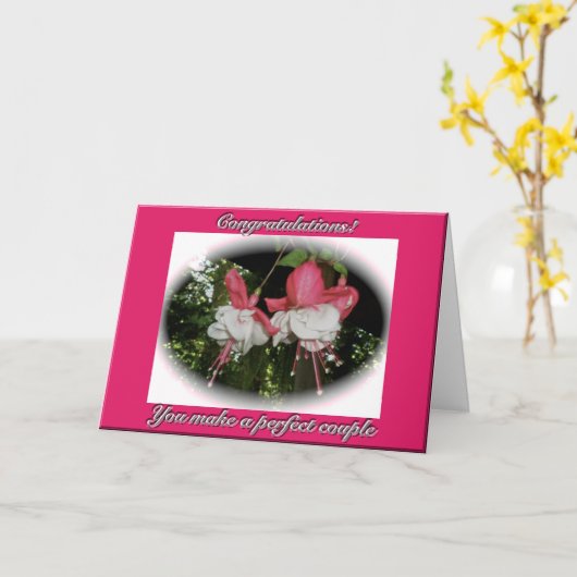 暗い赤紫色の結婚のお祝いカード カード (黄色い花)