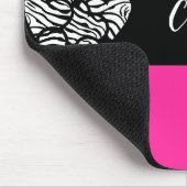 暗い赤紫色ピンク白黒ゼブラパターンハート名 マウスパッド (コーナー)