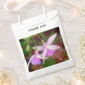 暗い赤紫色花 フェイバーバッグ (クリップ留めされた状態)