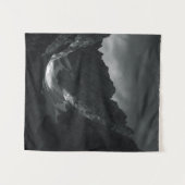 暗い雲の中を照らす太陽 タペストリー (正面(横))