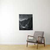 暗い雲の中を照らす太陽 タペストリー (インサイチュ)