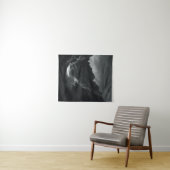 暗い雲の中を照らす太陽 タペストリー (インサイチュ(横))