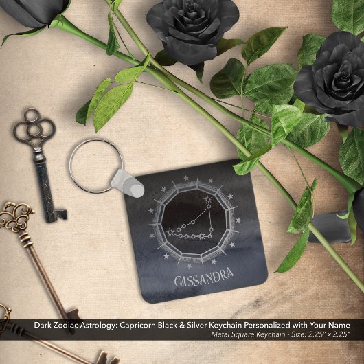 暗い〔占星術の〕十二宮図星占い:山羊座ブラックシルバー名 キーホルダー