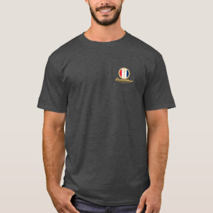 暗いExcaliburのキャメロットのクラシックな車 Tシャツ