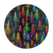 暗カラフルい森の中で輝くクリスマスツリー カッティングボード (正面)