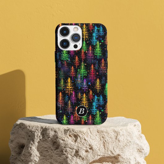 暗カラフルい森の中で輝くクリスマスツリー Case-Mate iPhoneケース