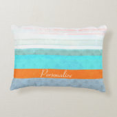 暗パーソナライズされた色と風化したストライプ アクセントクッション (裏面)