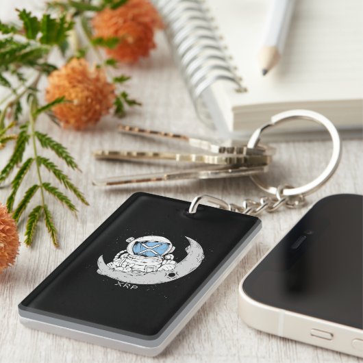 暗号ミームXRP暗号通貨かわいい宇宙飛行士ムーン キーホルダー (正面右)