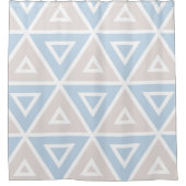 暗灰色の青い三角形の幾何学的なパターン シャワーカーテン (正面)